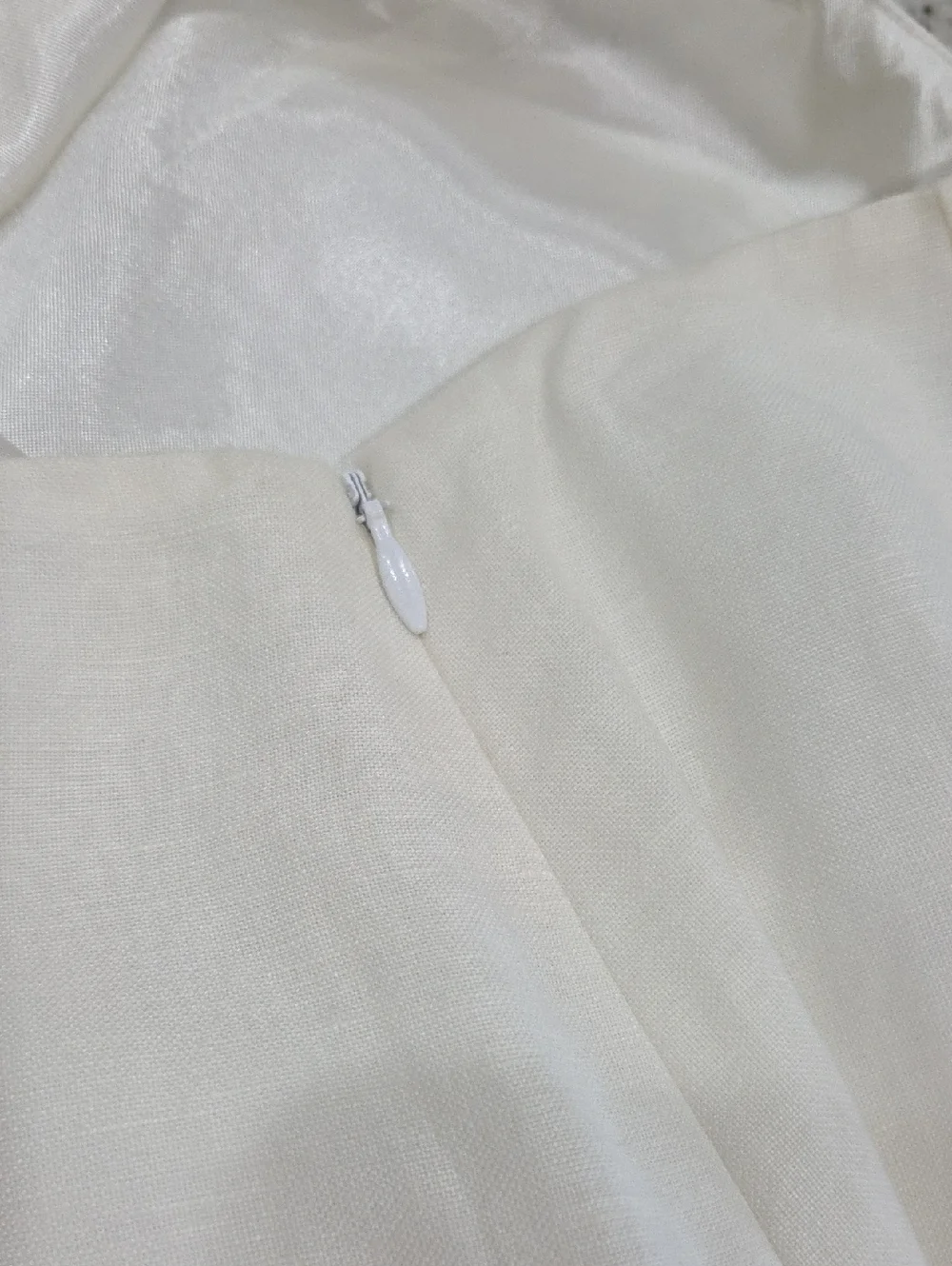 Michael Kors Linen Embroidered Skirt, SIZE 4